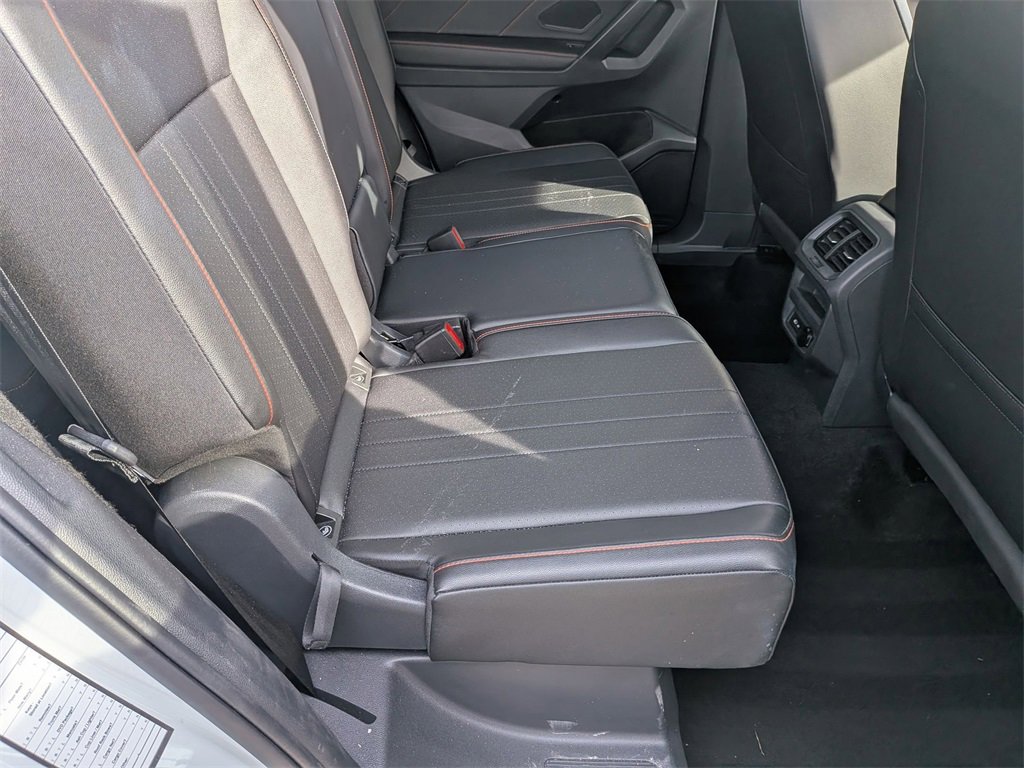 Used 2024 Volkswagen Tiguan Wolfsburg Edition image 28