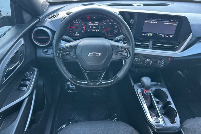 Used 2024 Chevrolet Trax RS w/ Driver Confidence Package FWD image 16