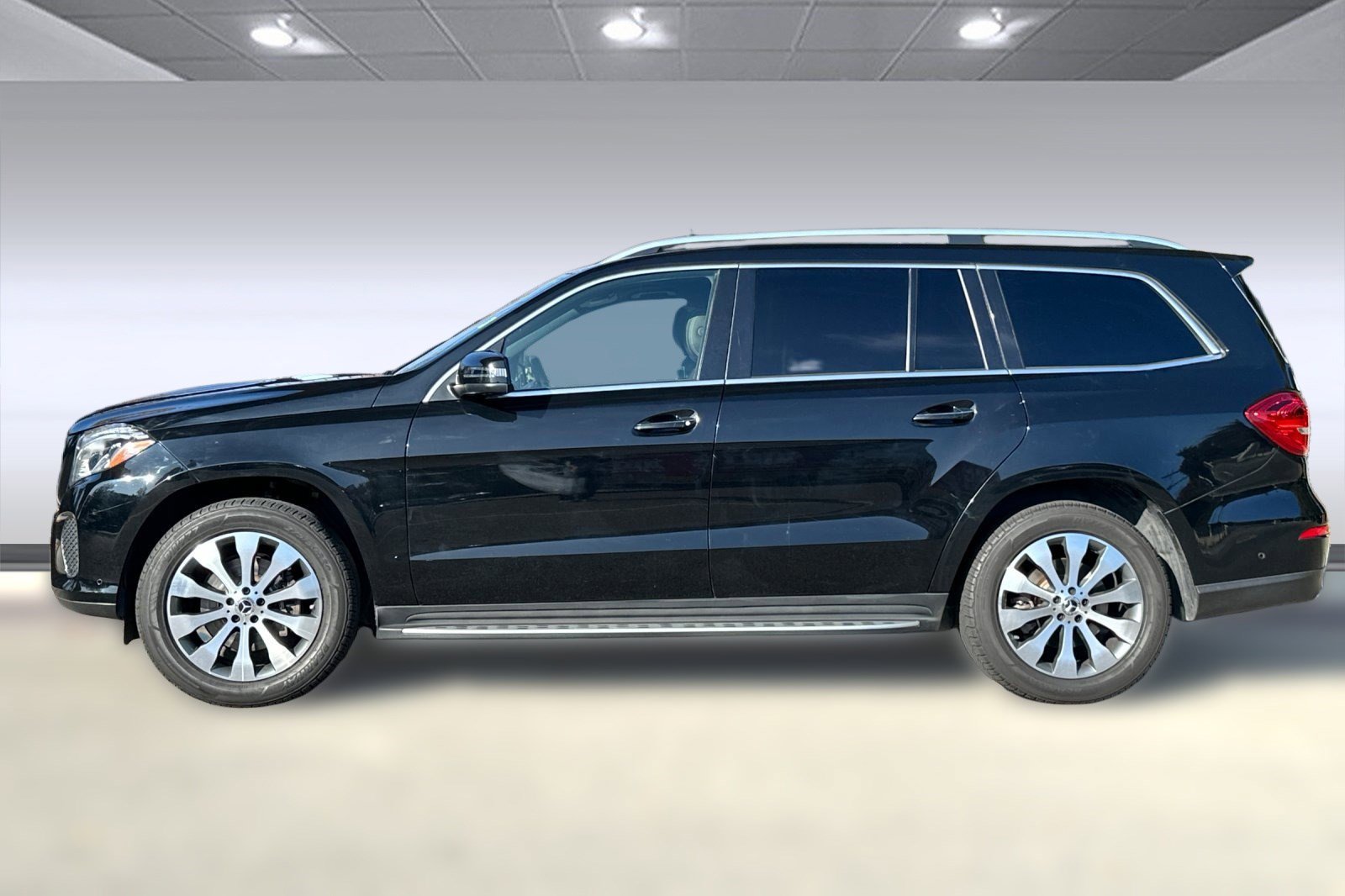 Used 2019 Mercedes-Benz GLS 450 4MATIC image 6