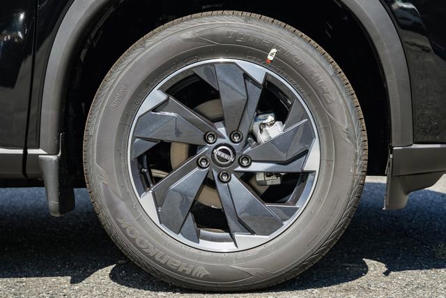 New 2026 Nissan Rogue SV image 17