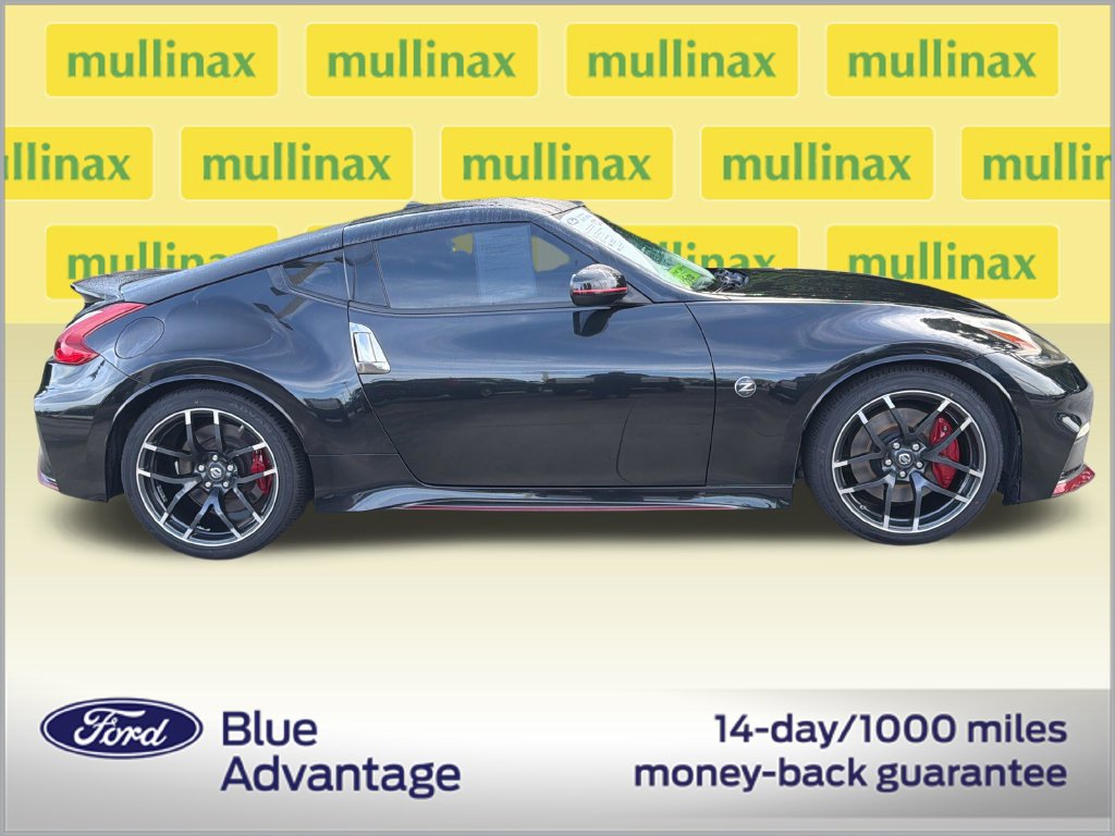 Used 2019 Nissan 370Z NISMO RWD image 2