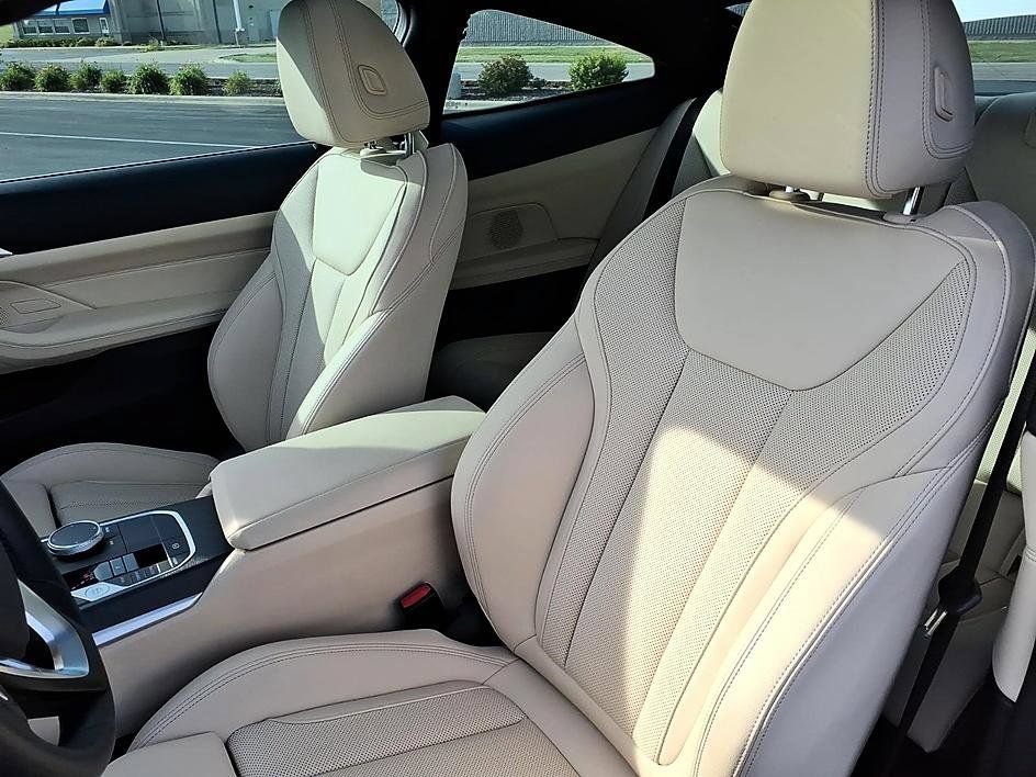 Used 2024 BMW 430i xDrive Coupe w/ Premium Package AWD/4WD image 17