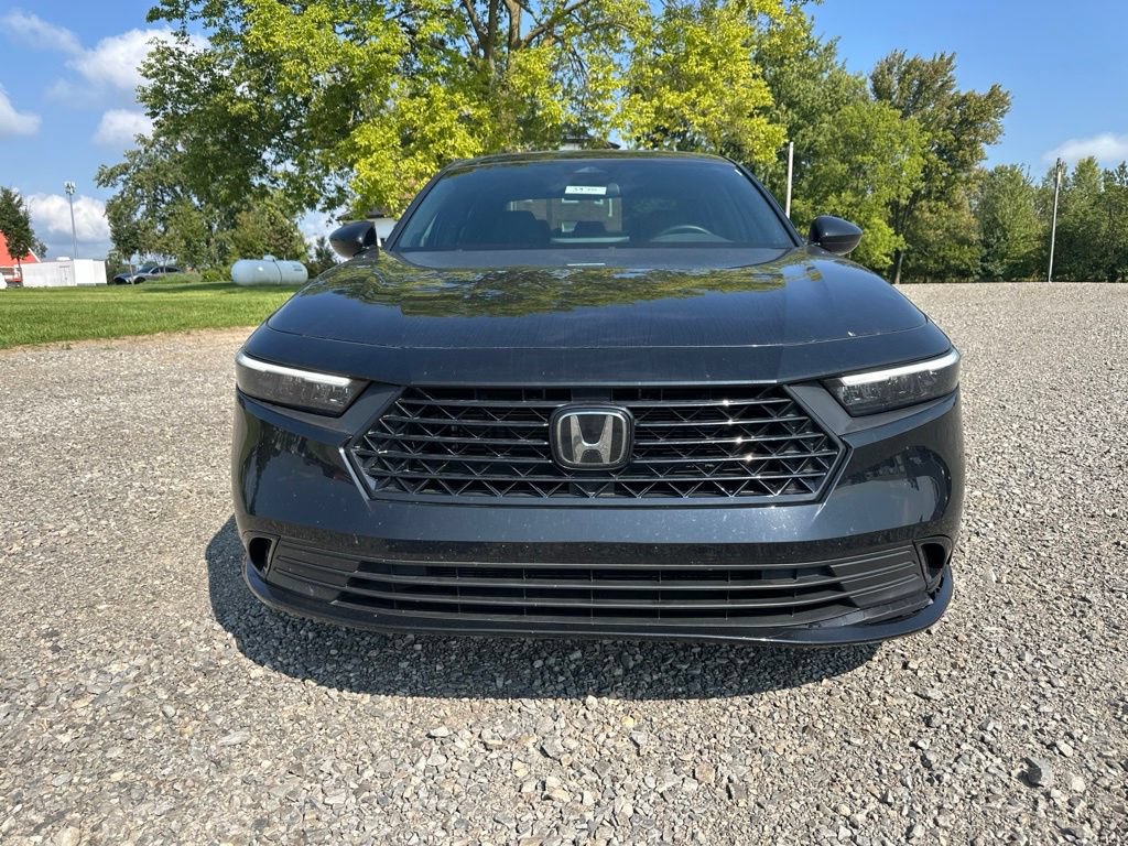 Used 2025 Honda Accord Sport image 2