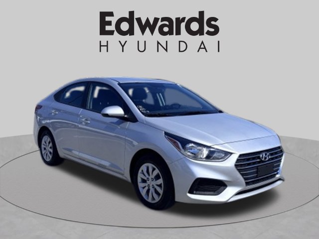 Used 2022 Hyundai Accent SE FWD image 3