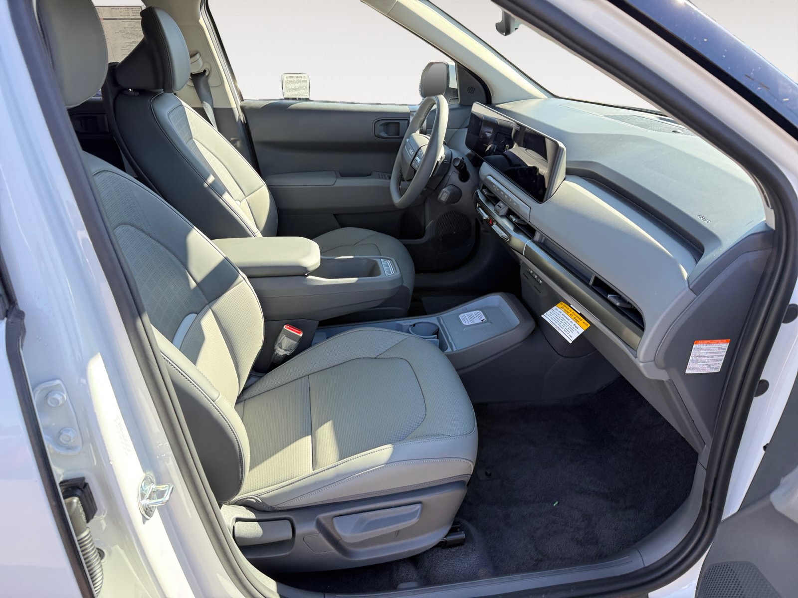 New 2027 Kia EV3 Wind FWD image 19