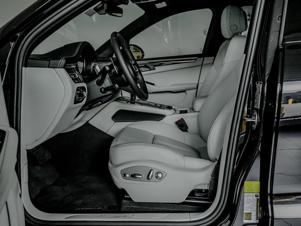 New 2026 Porsche Macan S image 5