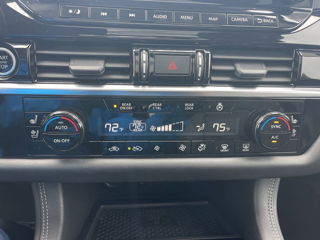 Used 2024 Nissan Pathfinder Platinum w/ Black Appearance Package image 28