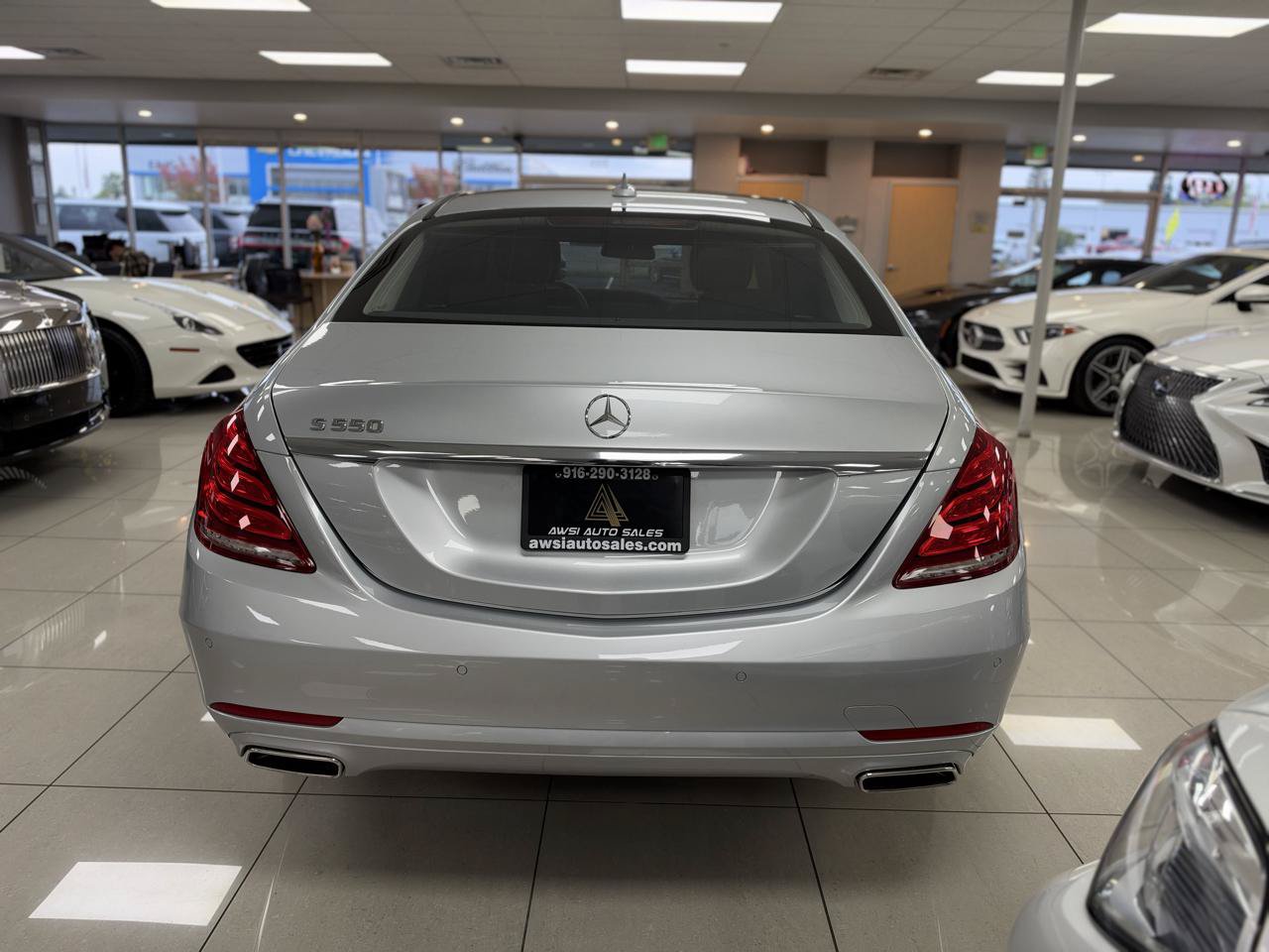 Used 2017 Mercedes-Benz S 550 Sedan image 6