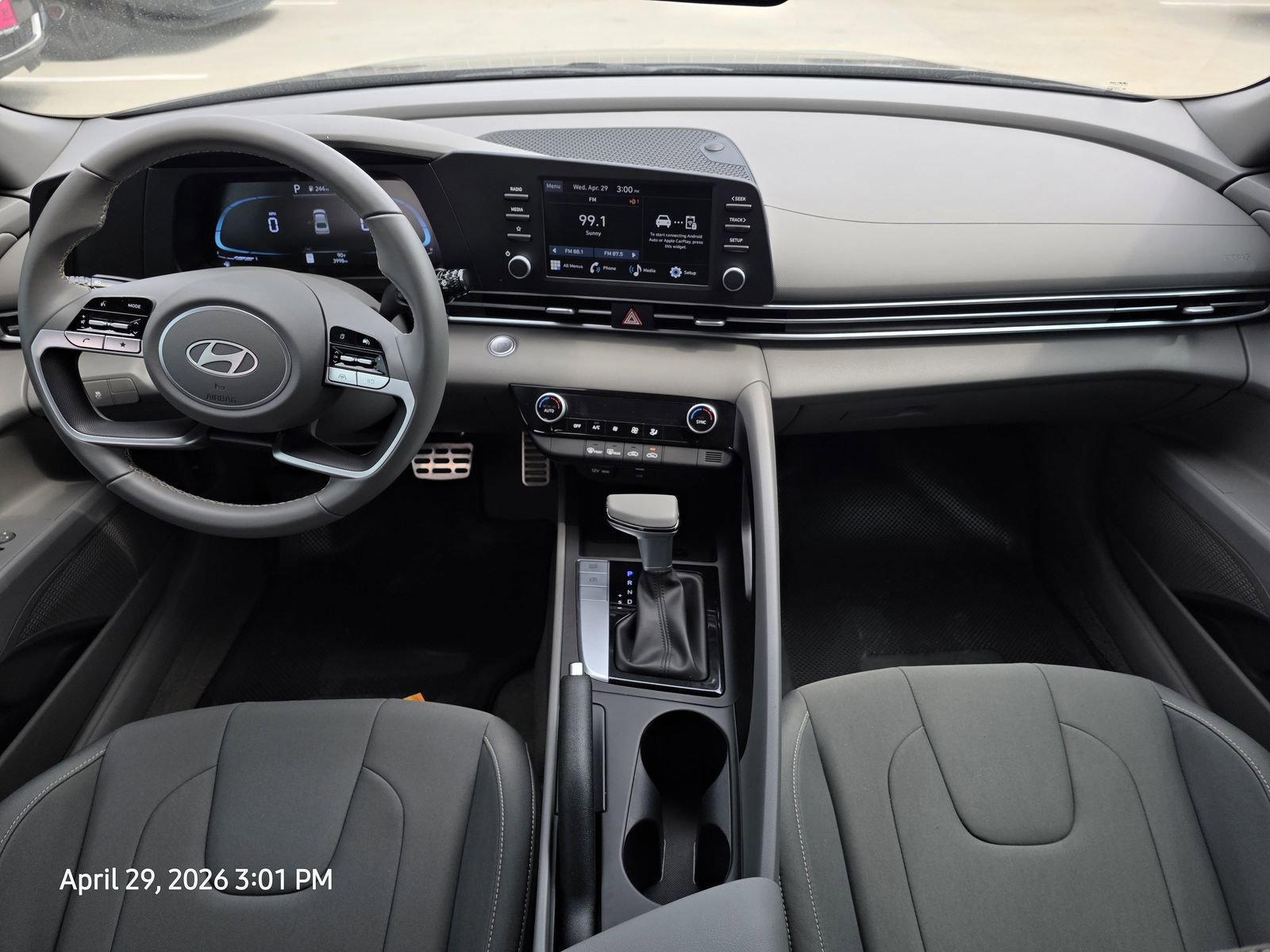 Certified 2025 Hyundai Elantra Sport FWD image 10