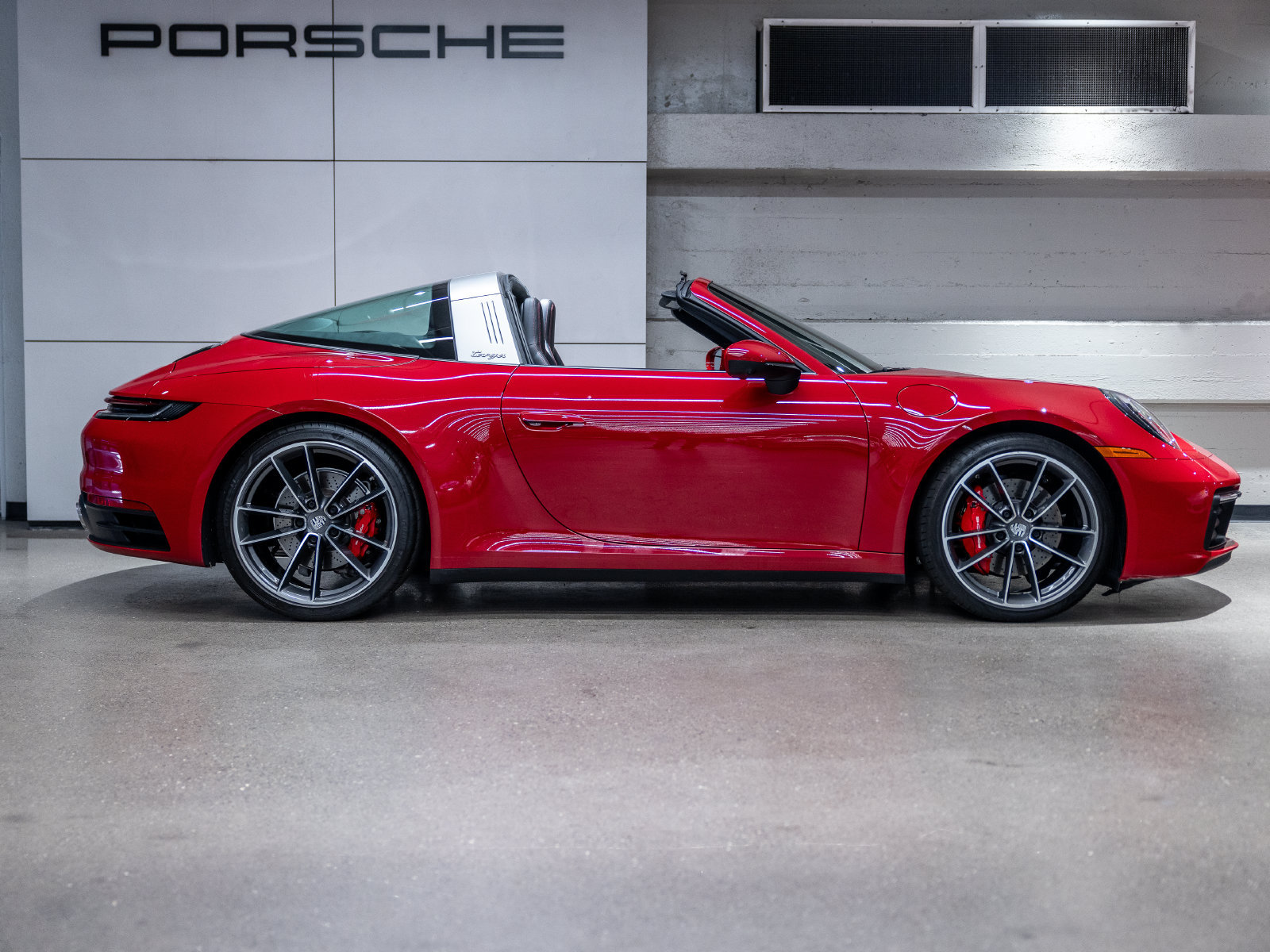 Certified 2021 Porsche 911 AWD/4WD image 9