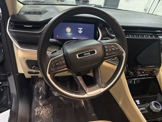 Used 2021 Jeep Grand Cherokee L Limited w/ Trailer Tow Group (B) image 17