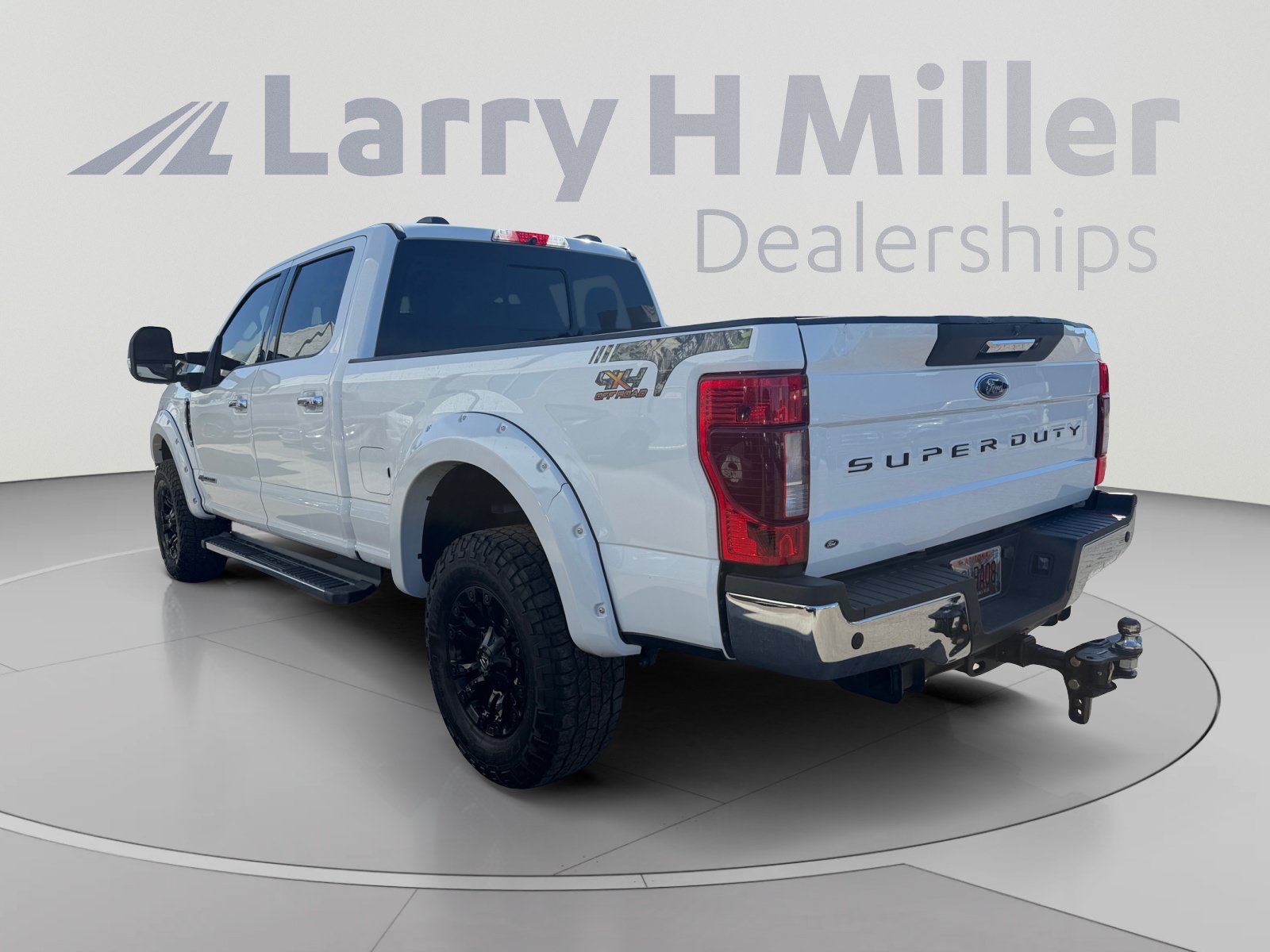 Used 2022 Ford F250 XLT w/ XLT Premium Package AWD/4WD image 3