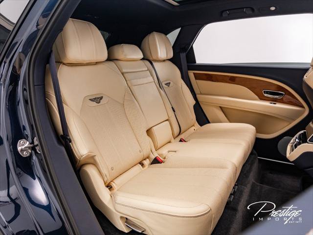 Used 2023 Bentley Bentayga Extended Wheelbase AWD/4WD image 45