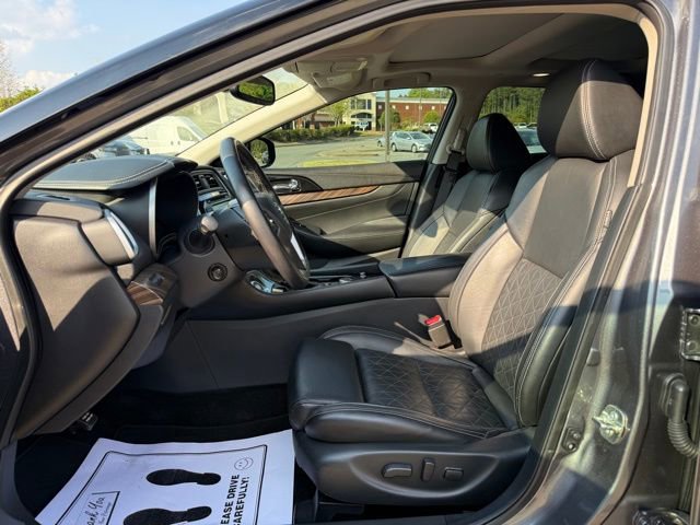 Used 2017 Nissan Maxima Platinum FWD image 13
