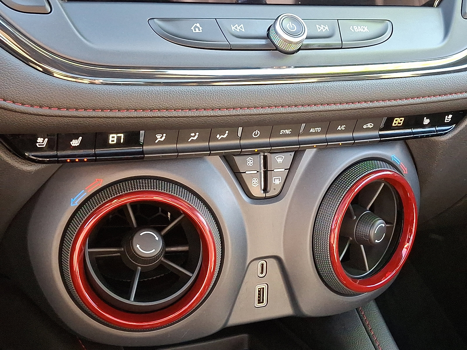 Certified 2023 Chevrolet Blazer RS w/ Enhanced Convenience Package image 15