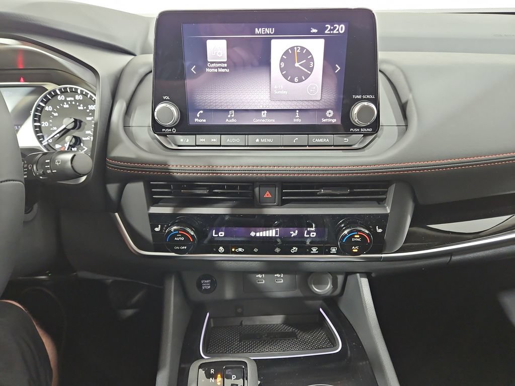 New 2026 Nissan Rogue SV AWD/4WD image 18