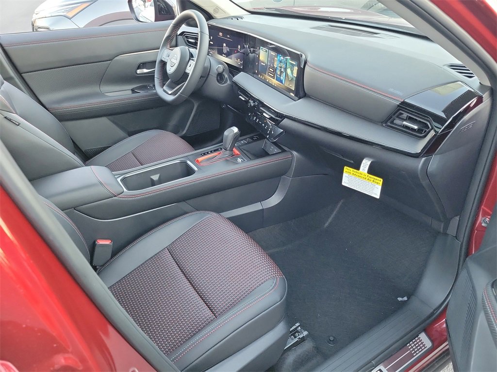 New 2026 Nissan Kicks SR image 12
