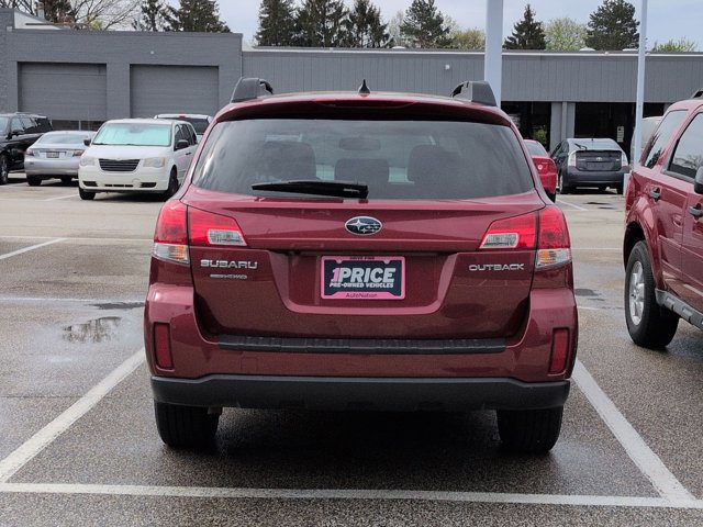 Used 2014 Subaru Outback 2.5i Limited image 12