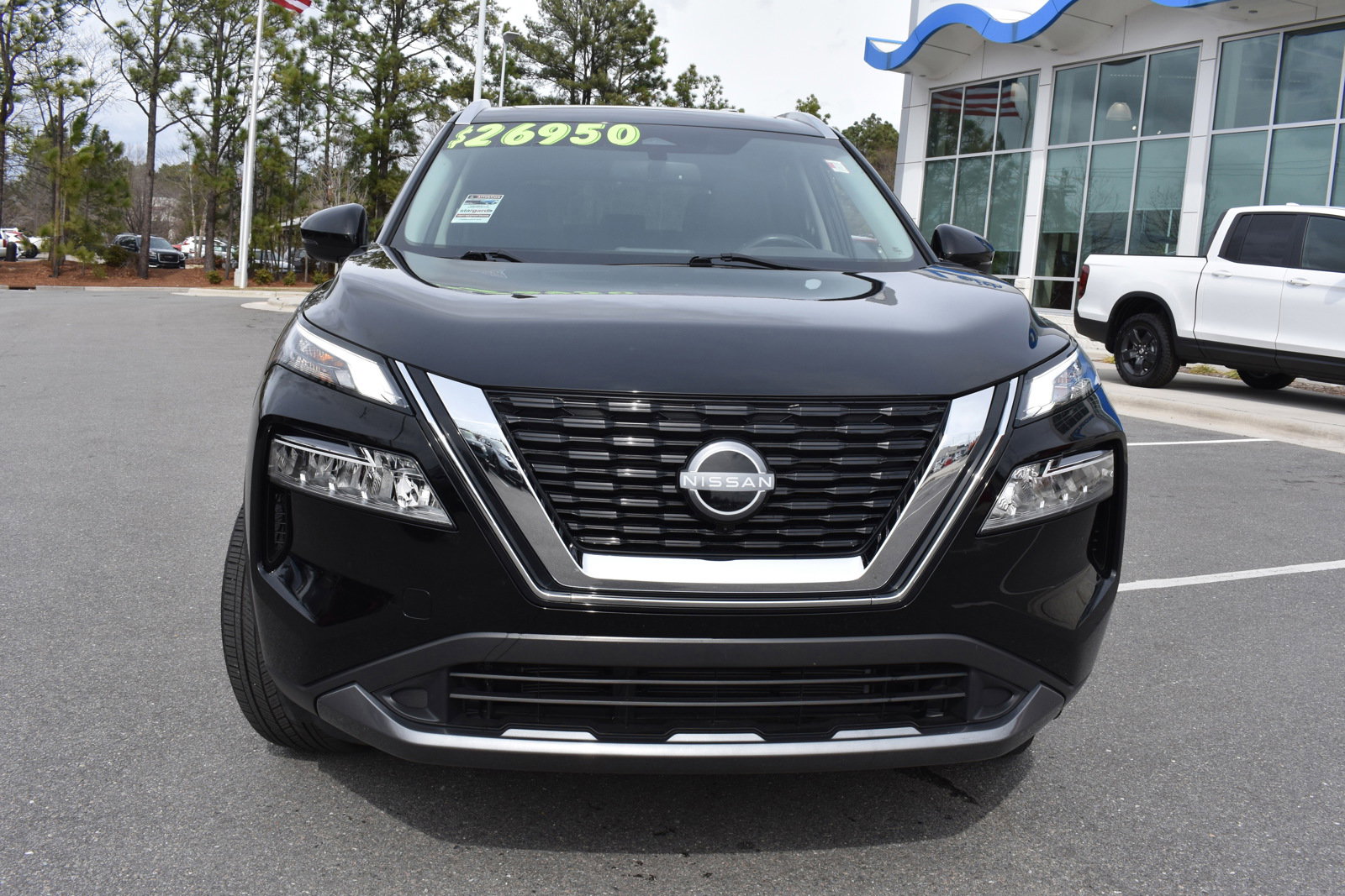 Used 2023 Nissan Rogue SL image 4
