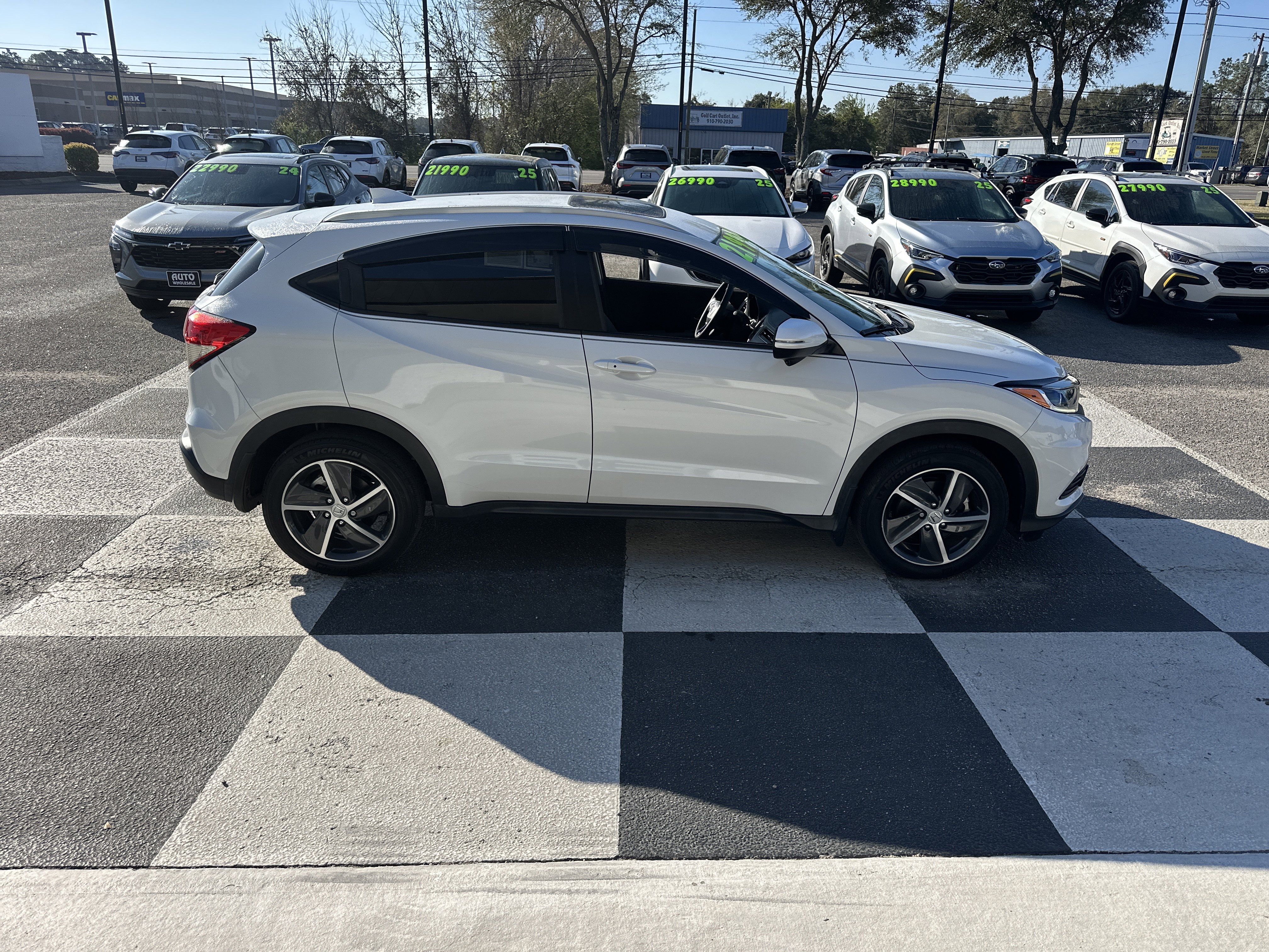 Used 2022 Honda HR-V EX image 3