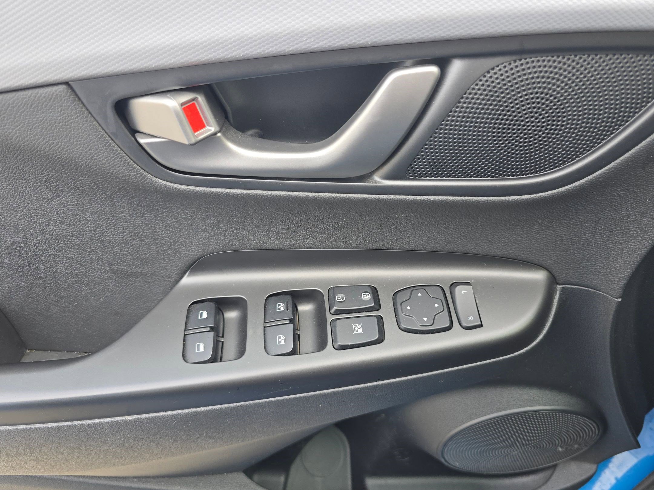 Used 2020 Hyundai Kona Ultimate w/ Cargo Package image 22