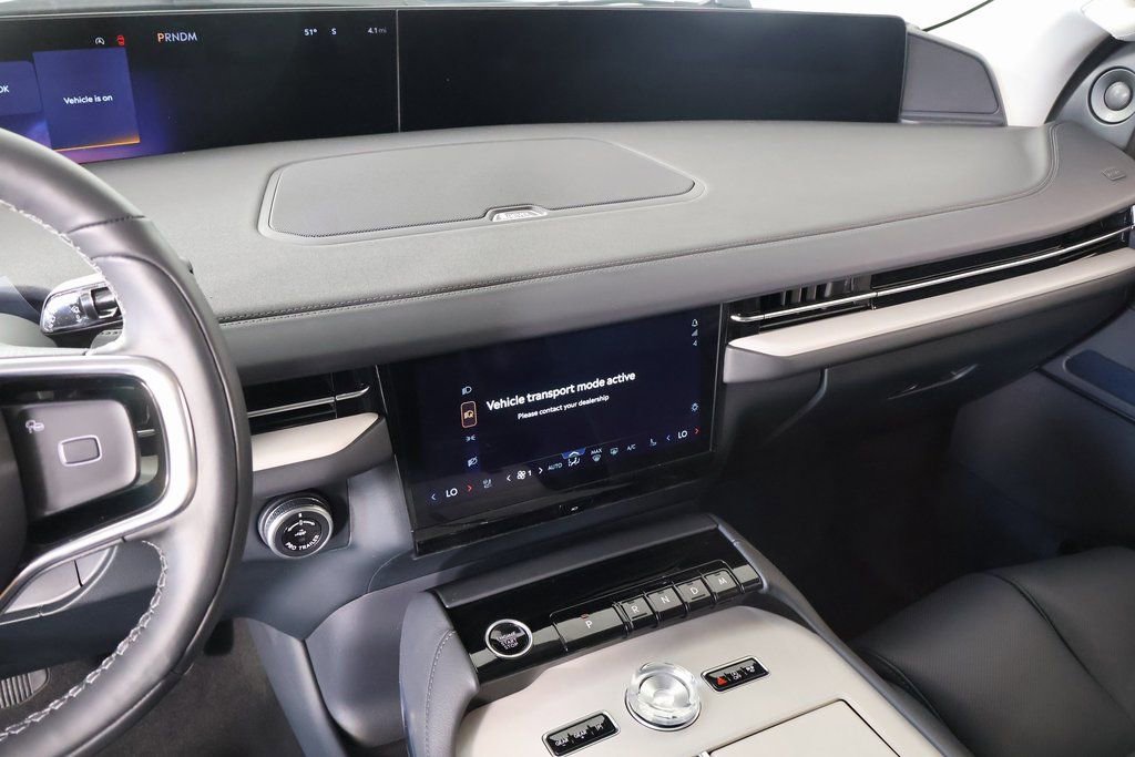 New 2026 Lincoln Navigator Premiere image 5