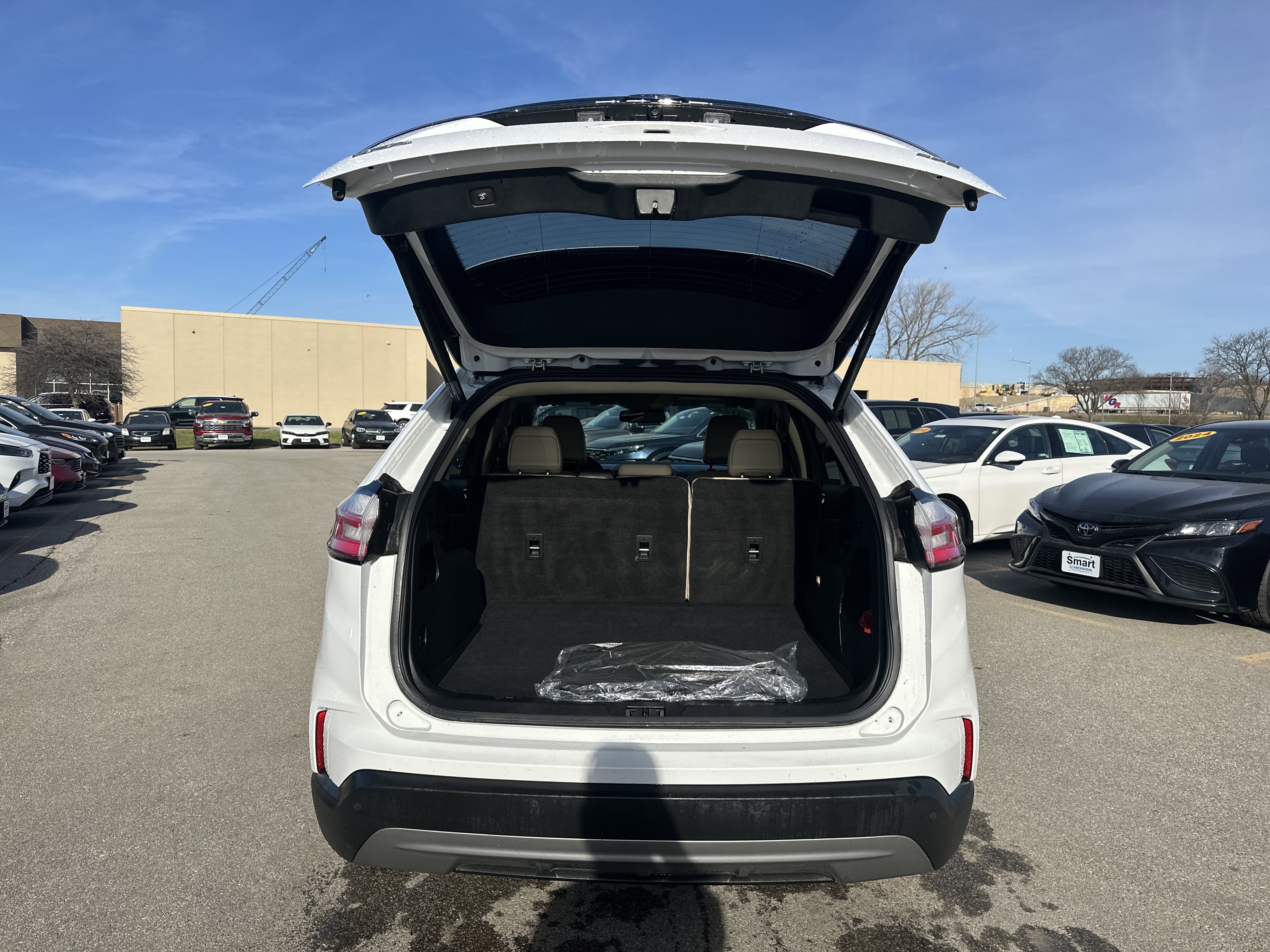 Used 2022 Ford Edge SEL w/ Convenience Package image 10