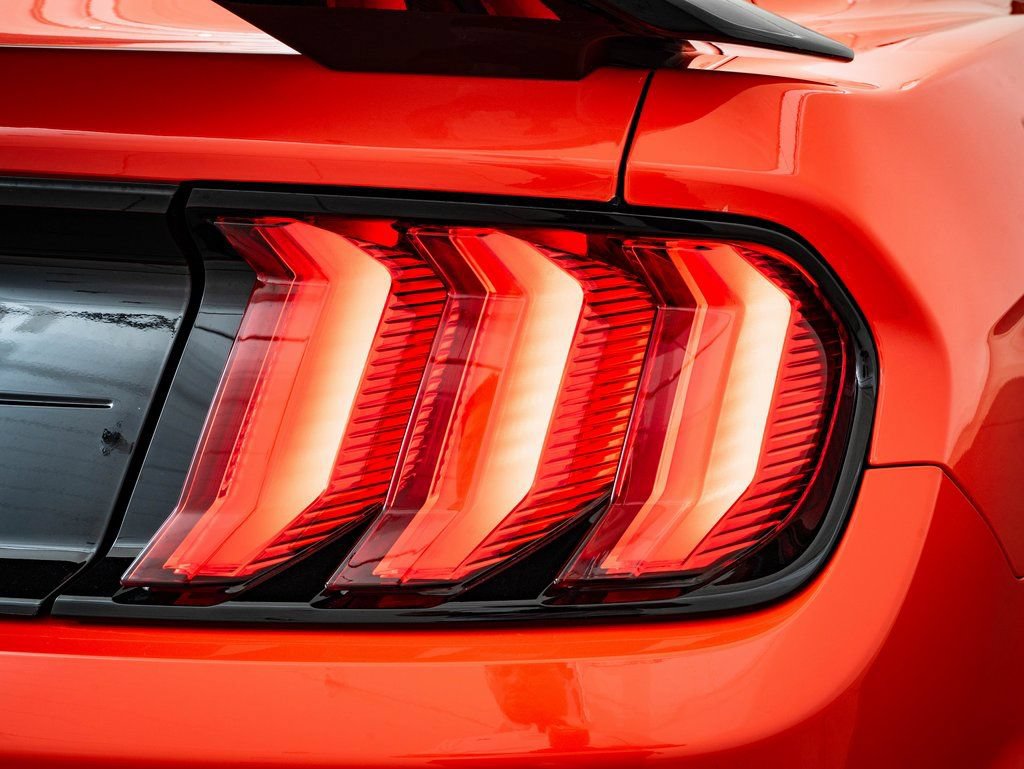 Used 2022 Ford Mustang Shelby GT500 w/ Technology Package RWD image 16
