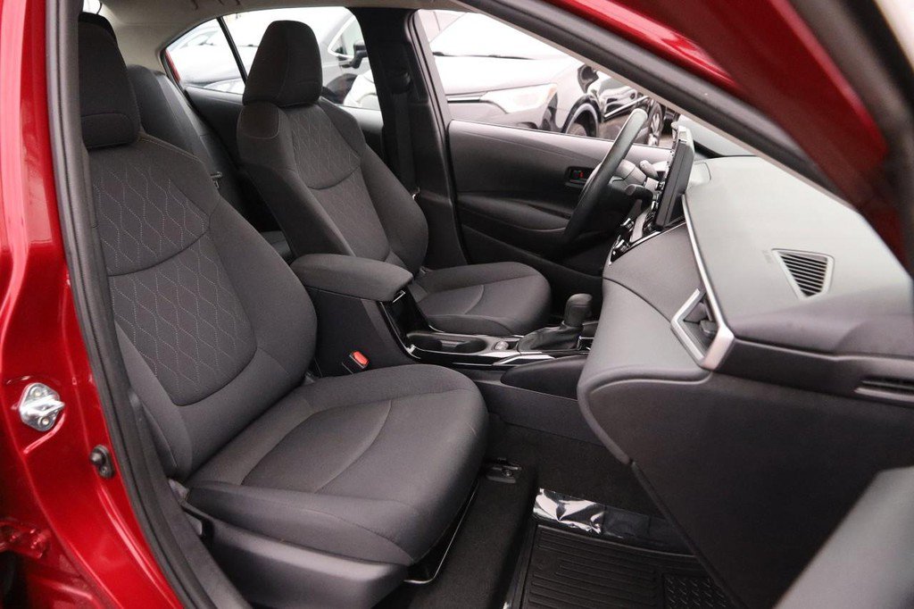 Used 2022 Toyota Corolla LE w/ LE Convenience Package FWD image 25