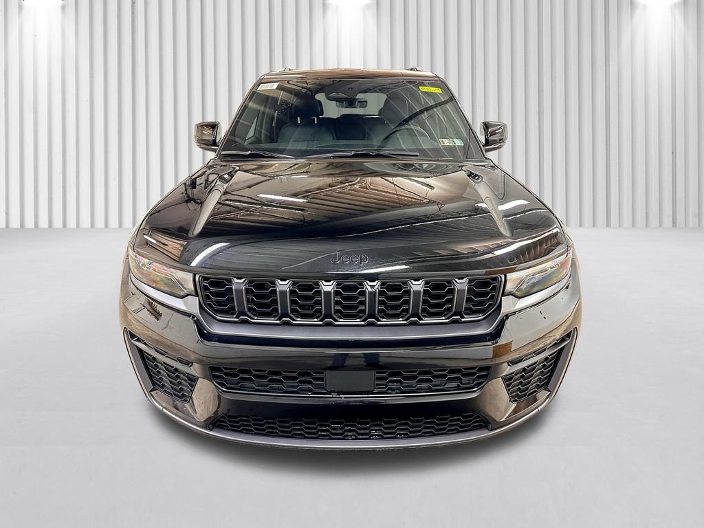 New 2026 Jeep Grand Cherokee Altitude AWD/4WD image 11