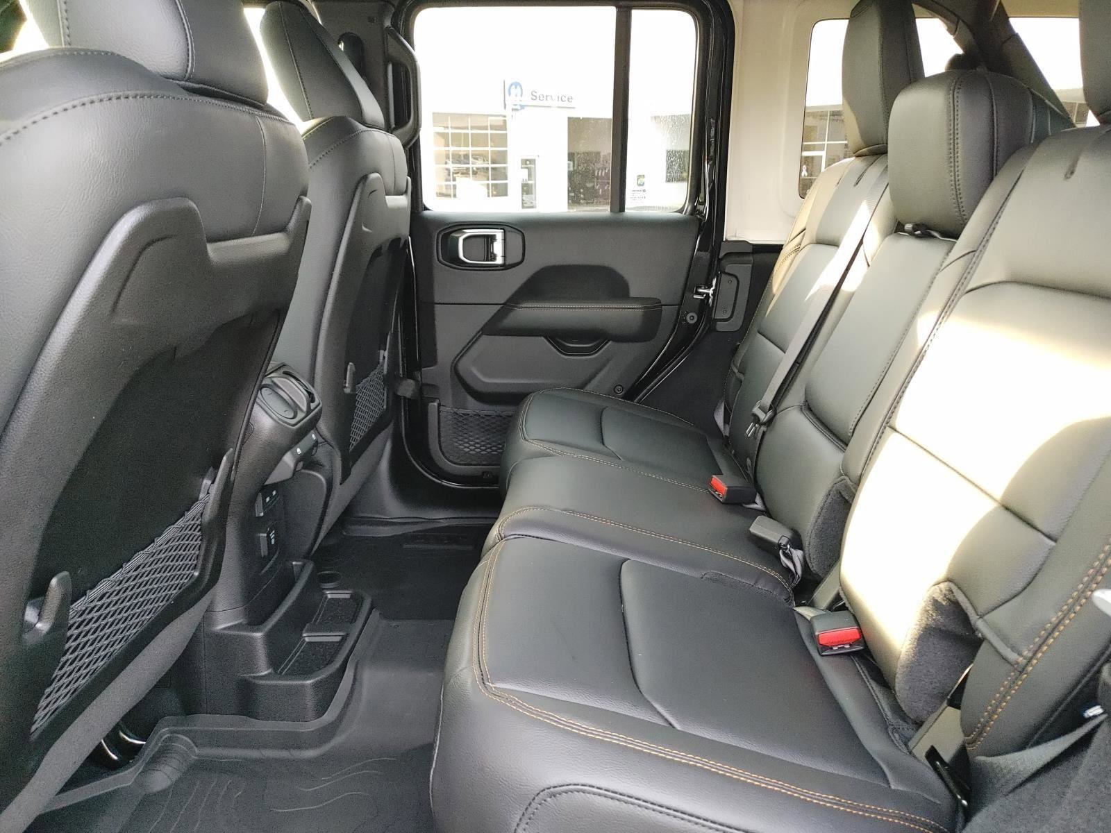 New 2025 Jeep Wrangler Sahara image 6