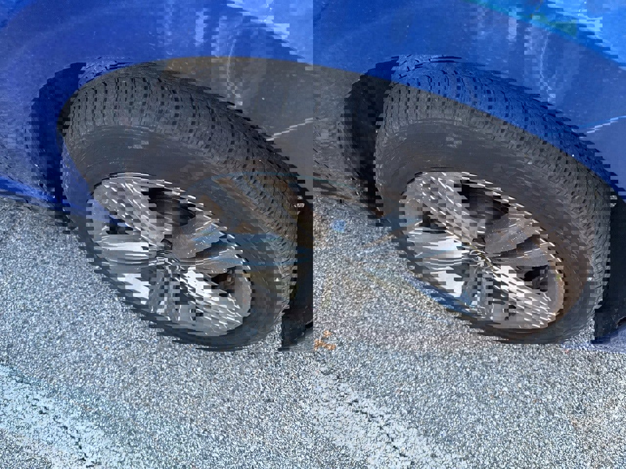 Used 2024 Volkswagen Jetta SE image 4