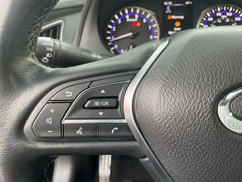 Used 2019 INFINITI Q60 3.0t Luxe w/ Essential Package image 14