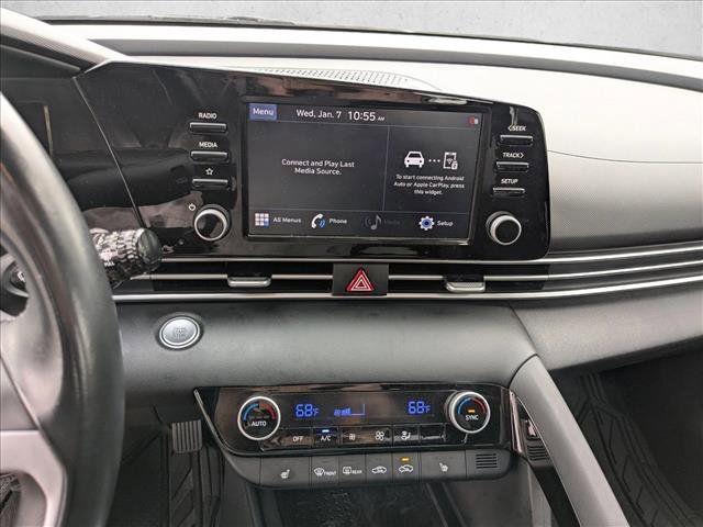 Used 2021 Hyundai Elantra SEL w/ Convenience + Premium Package image 10
