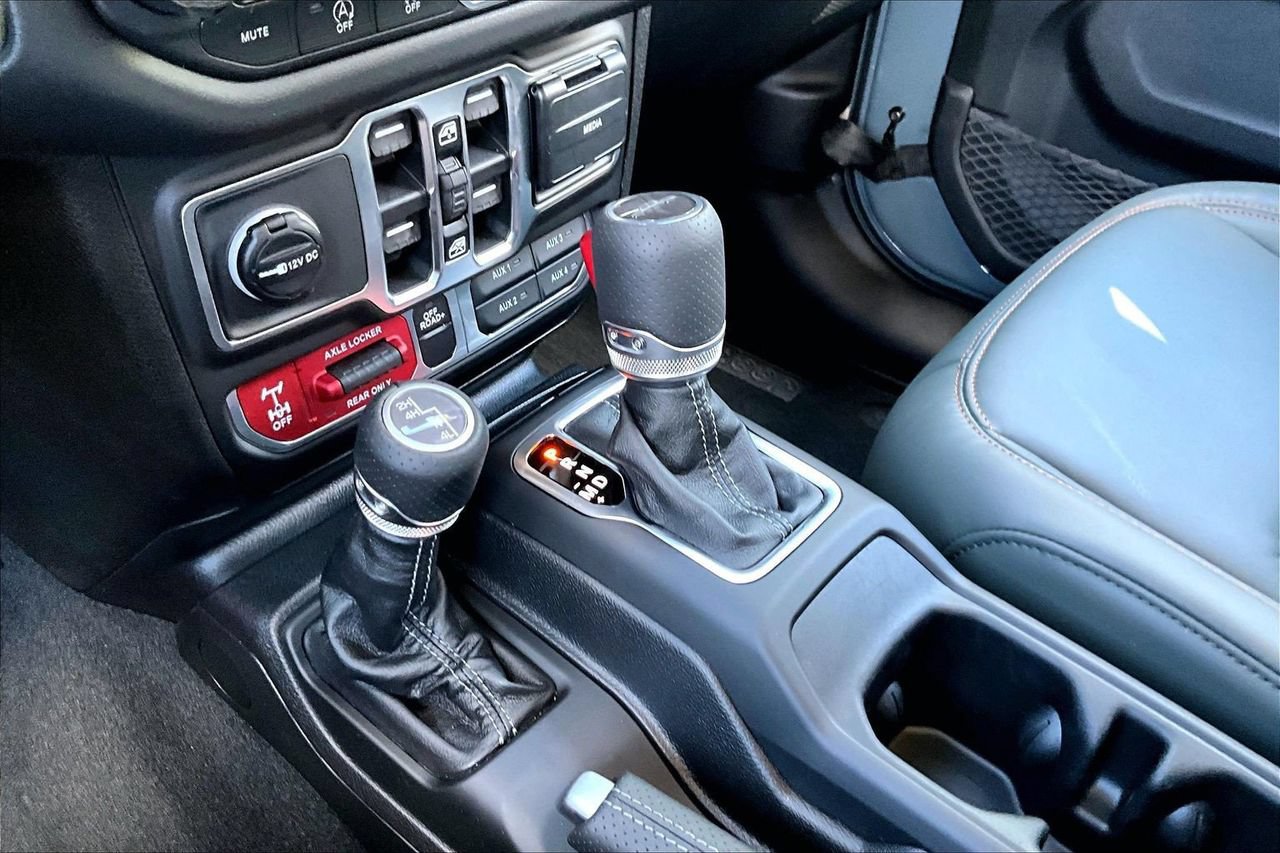 Certified 2026 Jeep Gladiator Mojave AWD/4WD image 29
