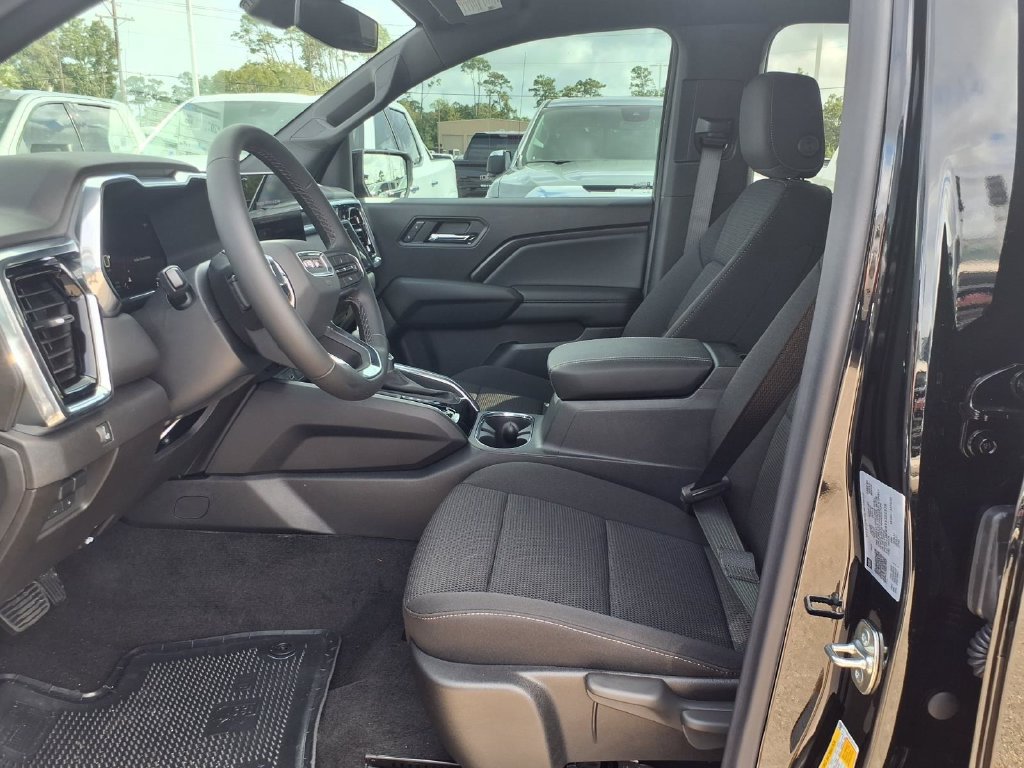 New 2026 GMC Canyon Elevation RWD image 9