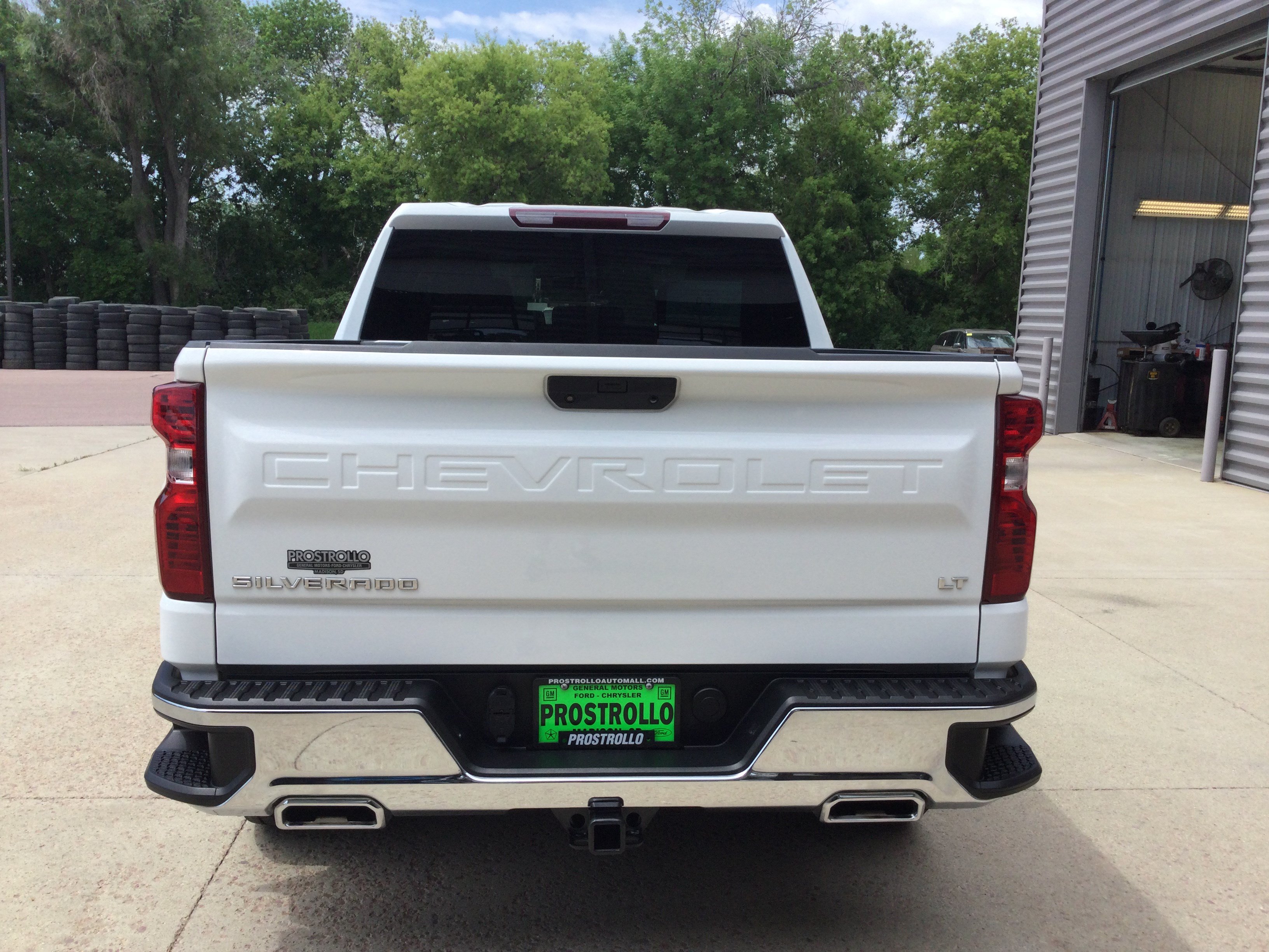 Used 2021 Chevrolet Silverado 1500 LT AWD/4WD image 4
