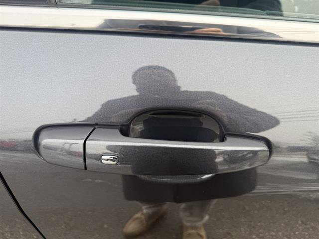 Used 2023 Chevrolet Equinox LT image 13