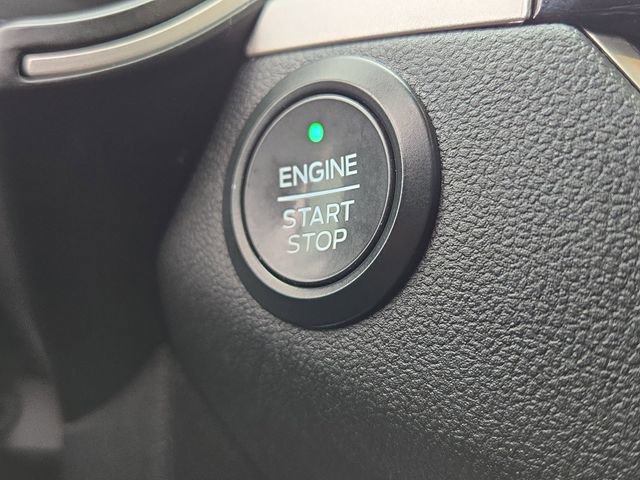 Used 2020 Ford Escape SE image 10
