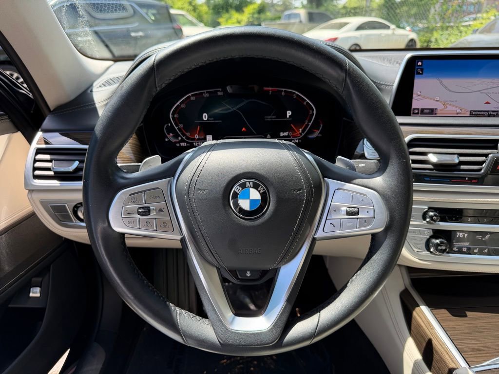 Used 2021 BMW 740i w/ Premium Package RWD image 17