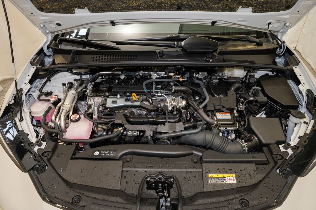 Used 2025 Toyota Prius Plug-In Hybrid image 19