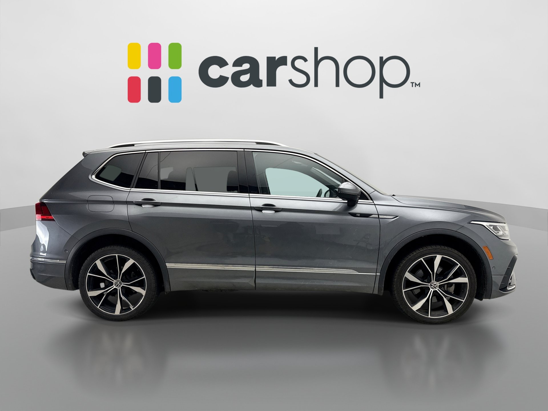 Used 2022 Volkswagen Tiguan SEL R-Line AWD/4WD image 6