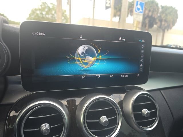 Used 2020 Mercedes-Benz C 300 Sedan image 23