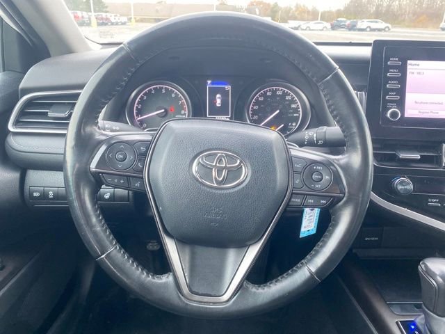 Used 2022 Toyota Camry SE image 7