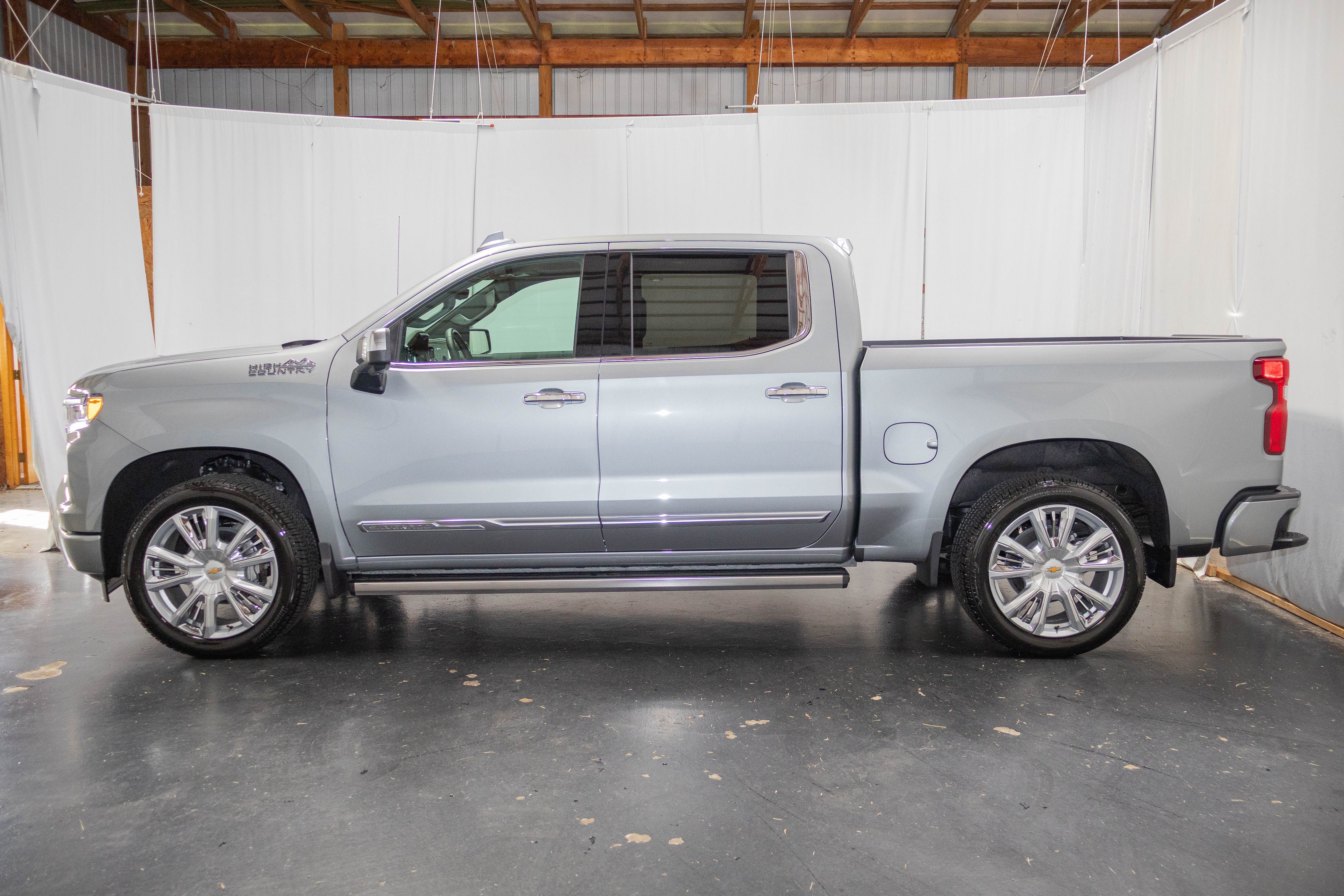 New 2026 Chevrolet Silverado 1500 High Country AWD/4WD image 6