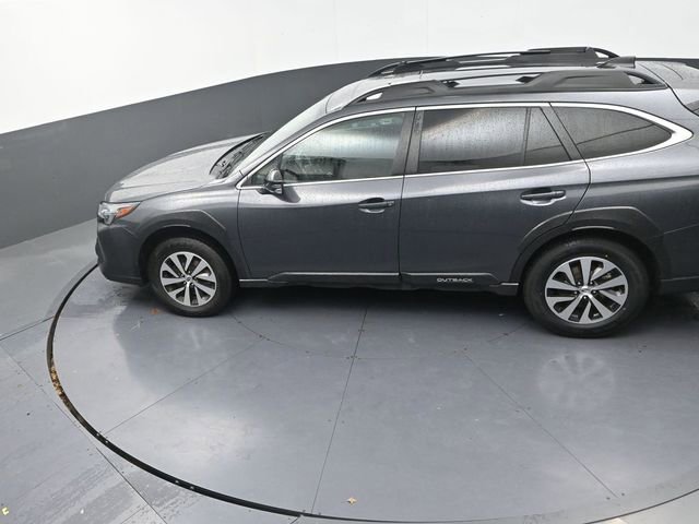Used 2024 Subaru Outback Premium image 22