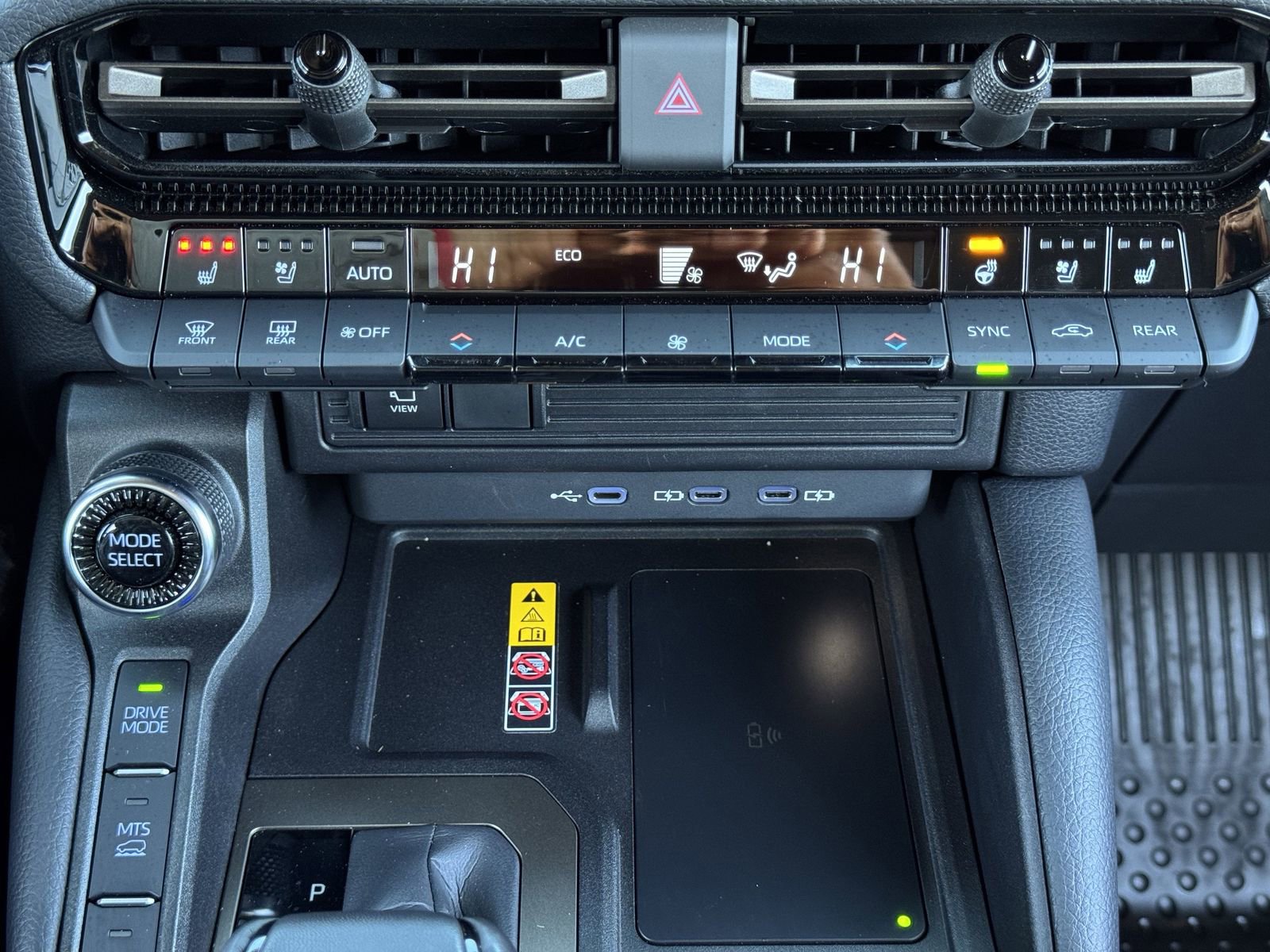 Used 2025 Toyota Land Cruiser image 20