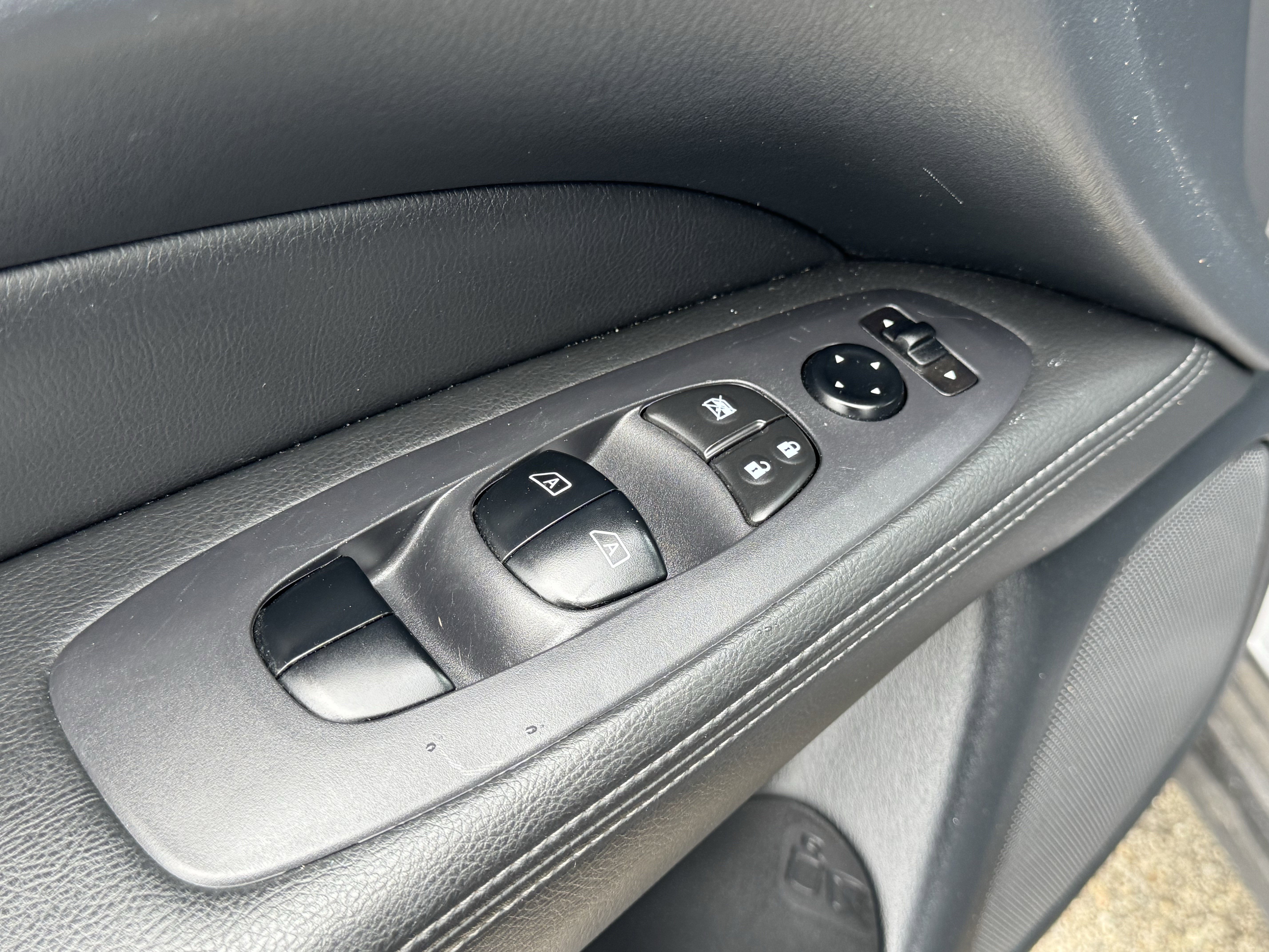 Certified 2020 Nissan Pathfinder SL image 26