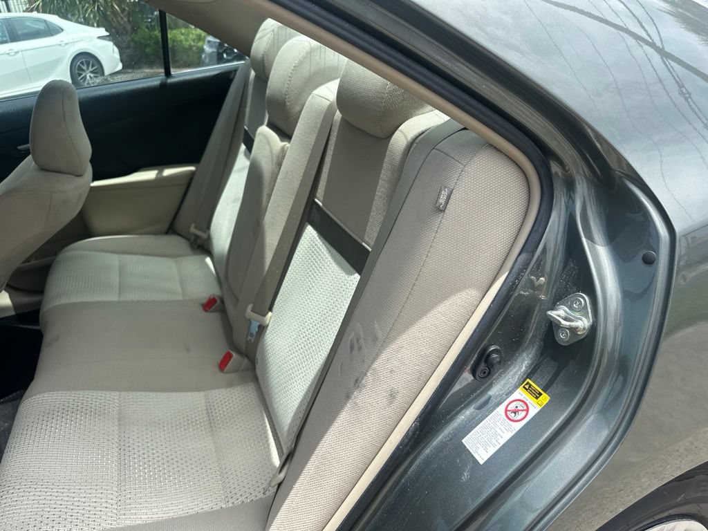 Used 2014 Toyota Camry LE FWD image 8