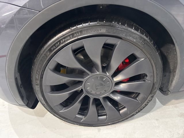 Used 2023 Tesla Model Y Performance image 34